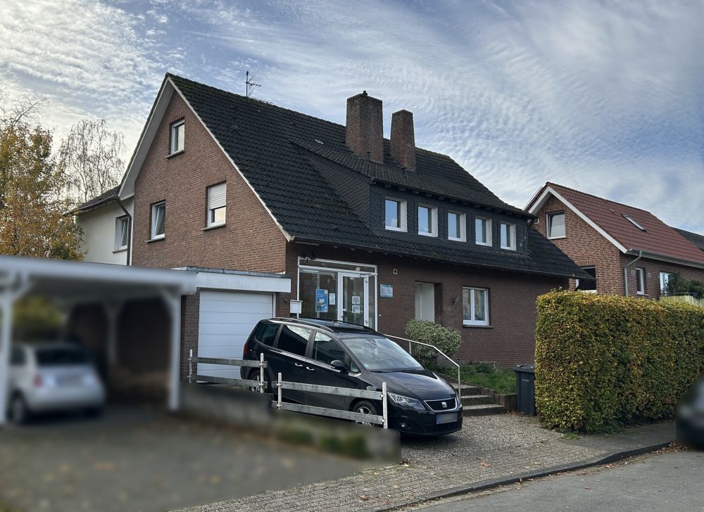 Gepflegtes Zweifamilienhaus - vielseitig nutzbar