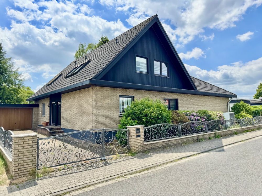 Charmantes Einfamilienhaus mit großem Garten
in ruhiger Lage von Babenhausen
- mit neuer Luftwärmepumpe -