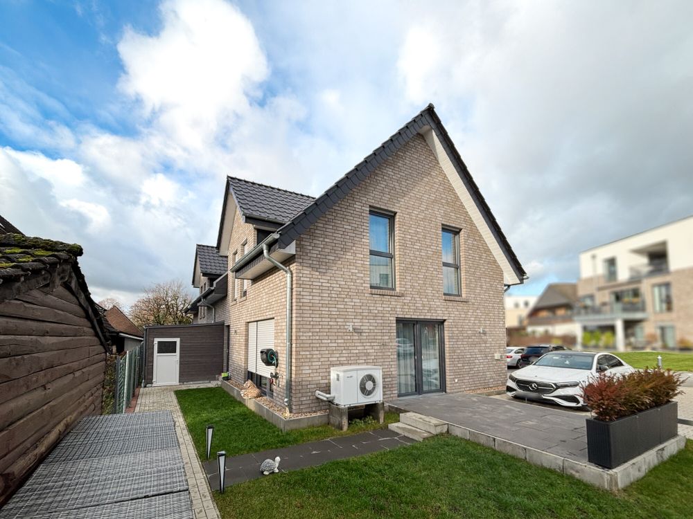 Investieren Sie in ein rundum stimmiges Gesamtkonzept! 
*Neubau-Doppelhaushälfte in Bevergern*