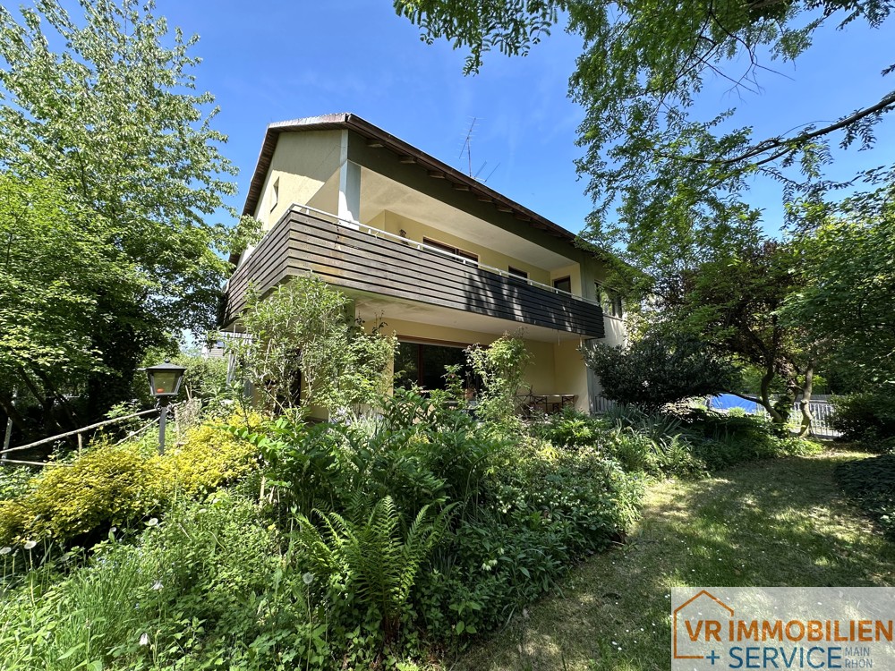 Ihr Eigenheim im Grünen- Wohnhaus mit Doppelgarage und Garten in 97616 Bad Neustadt/S.