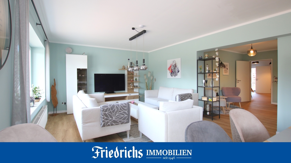 Stilvolle Erdgeschosswohnung mit Einbauküche und Terrasse in Wiefelstede / Zentrum