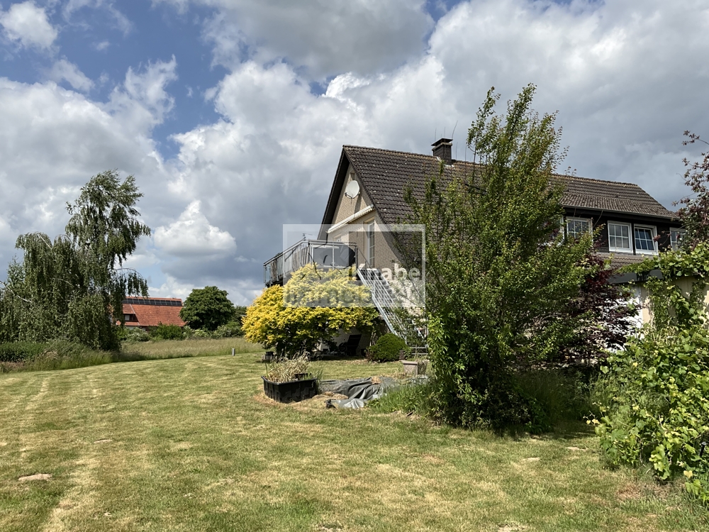 Zuhause am Randes eines Naturschutzgebietes - mit Entwicklungspotential!