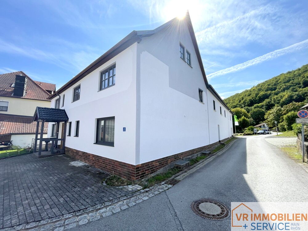 Urlaub für Gäste und ein Zuhause für Sie! - Wohnhaus mit Pension in idyllischer Lage von 97647 Hausen!