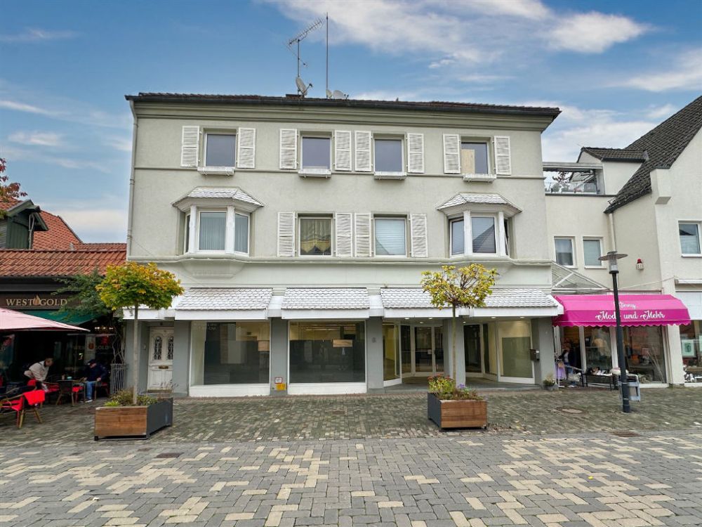 / Ihr neuer Standort in der Fußgängerzone - Hohe Passantenfrequenz!