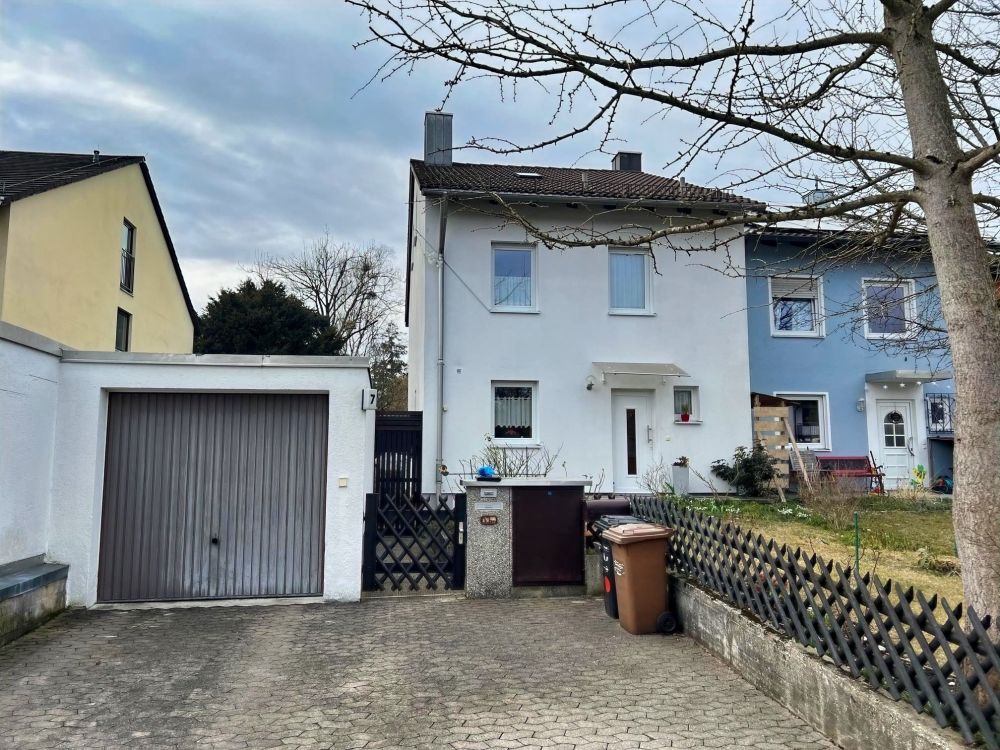 Gepflegtes, vermietetes Reiheneckhaus in Feldmoching