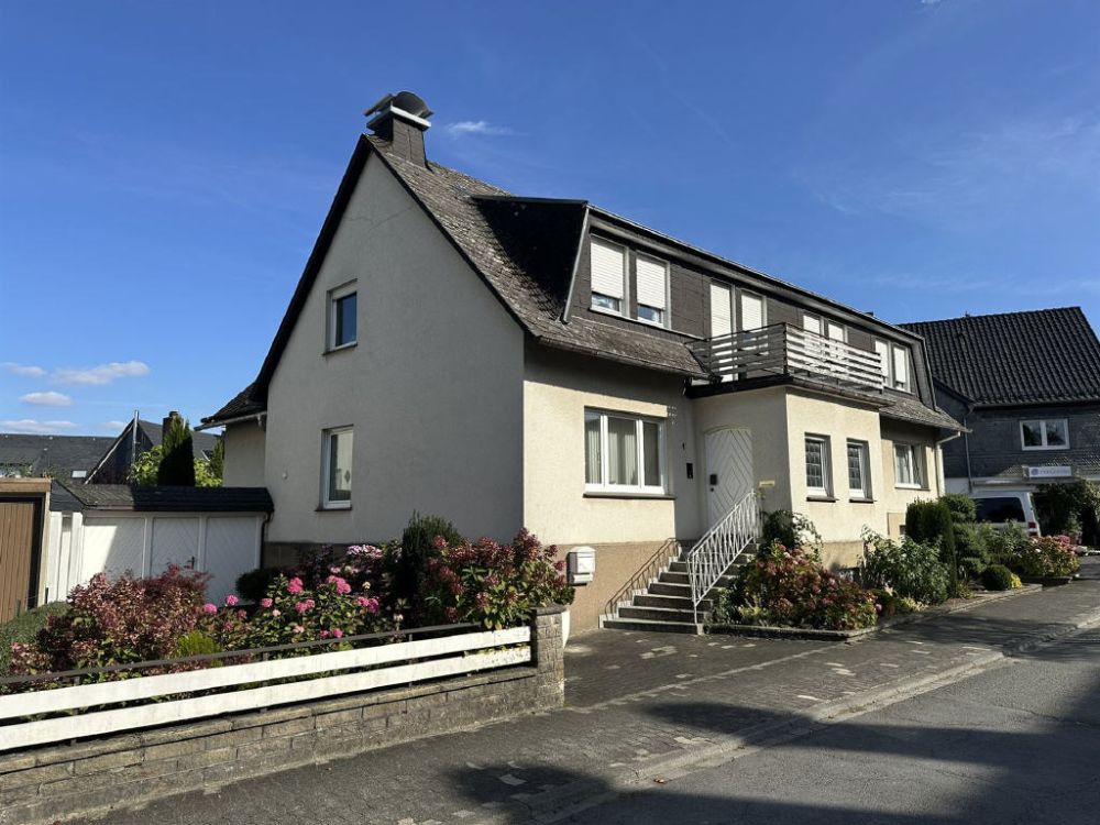 / Ihr neues Zuhause in Meschede-Wallen - gemütlich & gepflegt