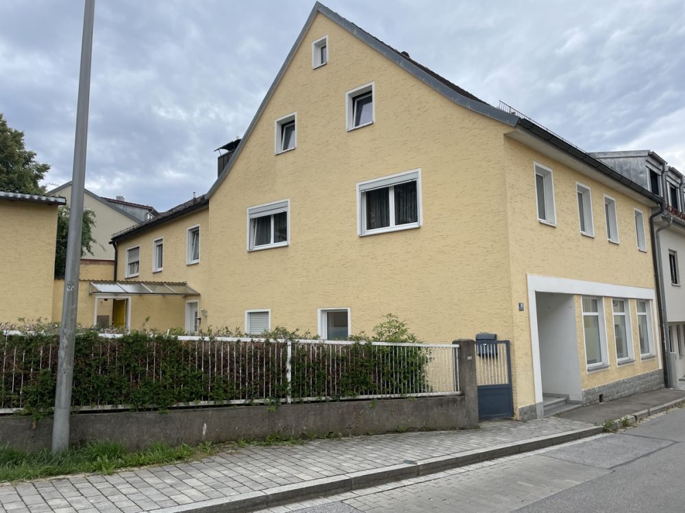 Wohn- und Geschäftshaus 
in zentrumnaher Lage von Vohenstrauß!