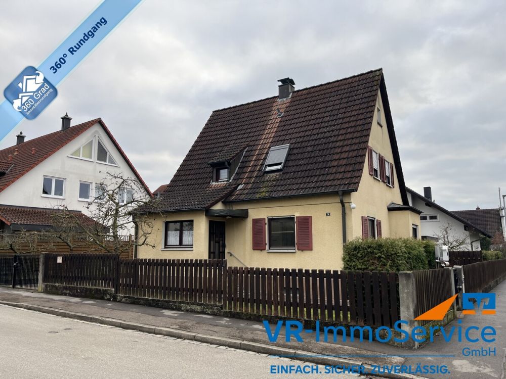 Ihr neues Zuhause wartet auf Sie - Wohnhaus mit Garten und Garagen in Roth!