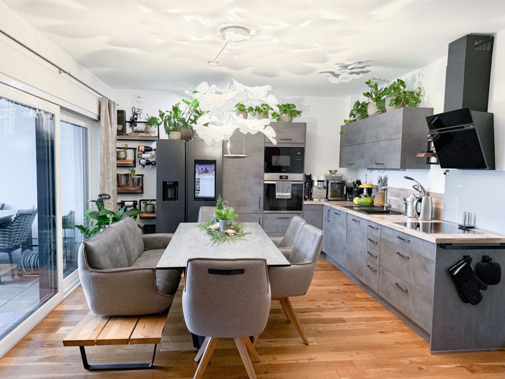 Moderne 2-Zimmer-Wohnung mit Garten, Einbauküche in Weiden zu vermieten!