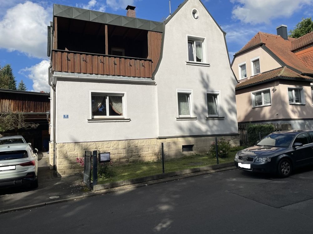 Renovierungsbedürftiges Einfamilienwohnhaus am Stadtrand von Neustadt a. d. Waldnaab