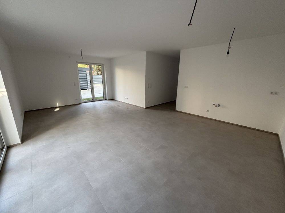 Mit Garten und 2 Stellplätzen!
hochwertige 3-Zimmer Mietwohnung
in zentraler Lage von Rheine!