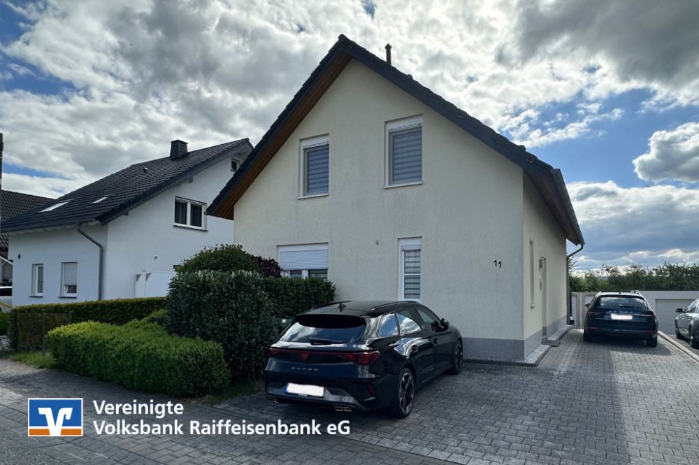 Gepflegtes Einfamilienhaus mit schönem Ausblick!