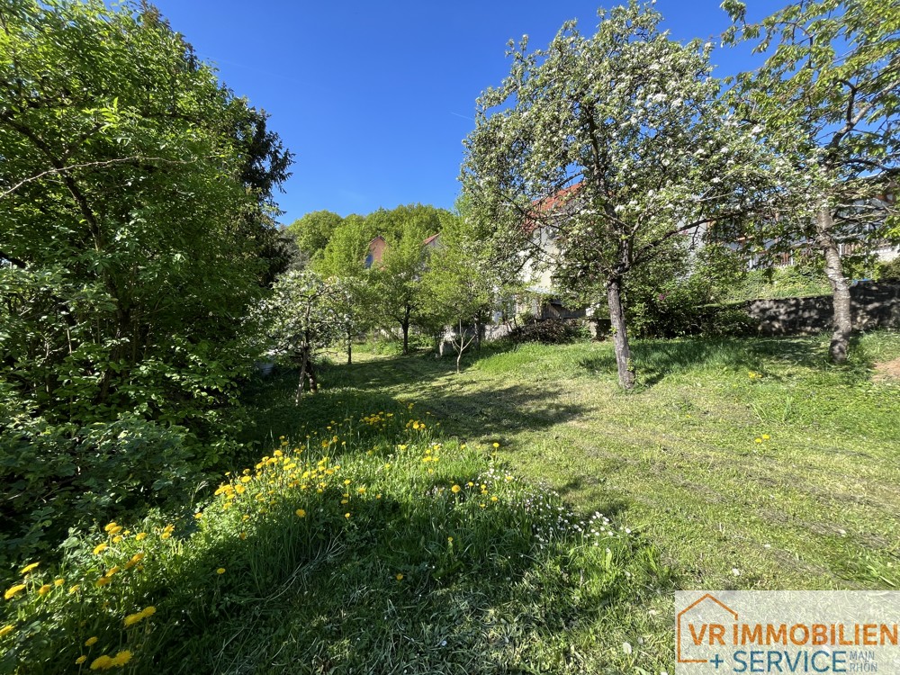 Kompakt, grün und voller Möglichkeiten – individuelles Baugrundstück in 97532 Üchtelhausen