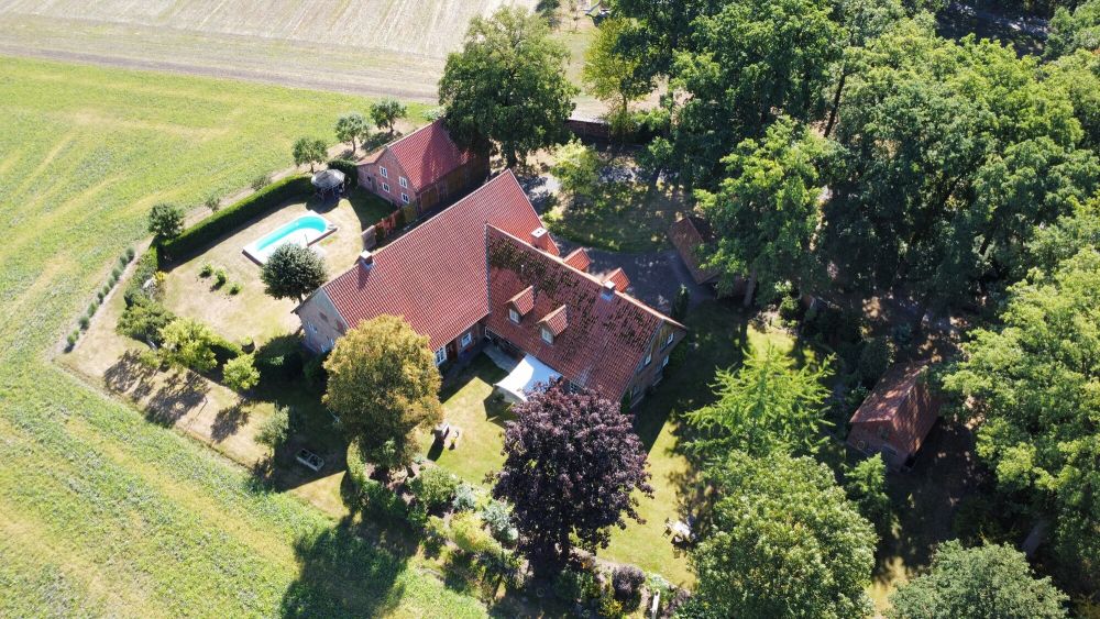 Ein exklusiver Rückzugsort voller Charme – Wohnen im Denkmal mit Natur und modernem Komfort