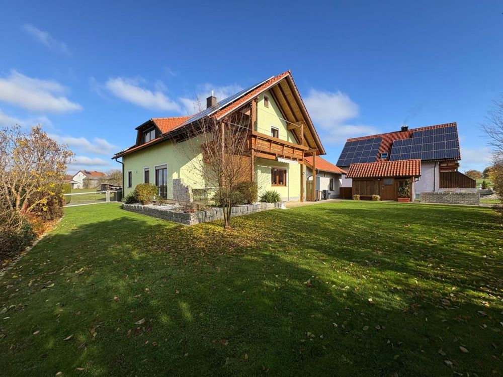 Gut gepflegtes Einfamilienhaus in Ilsenbach/ Püchersreuth zu verkaufen - ideal für Ihre Familie!