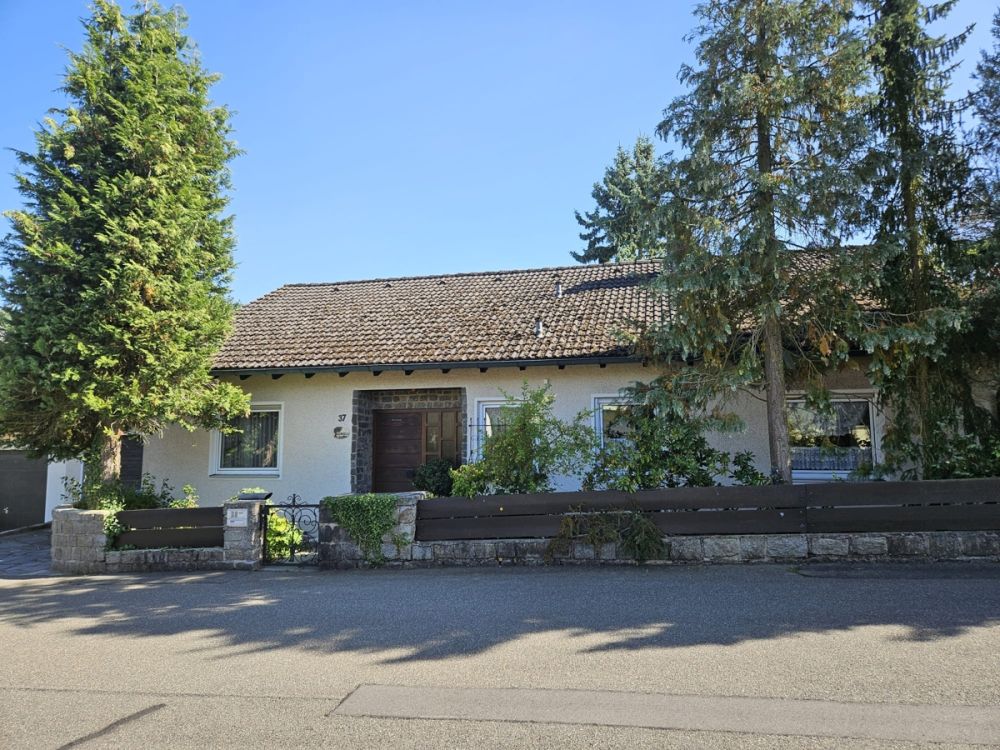 Einfamilienhaus in herrlich ruhiger Wohnlage in Weiden-Neunkirchen