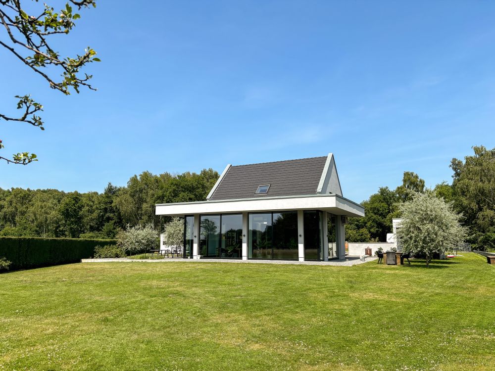 Modernes Architektenhaus für hohen Wohnkomfort 
in Ibbenbüren!