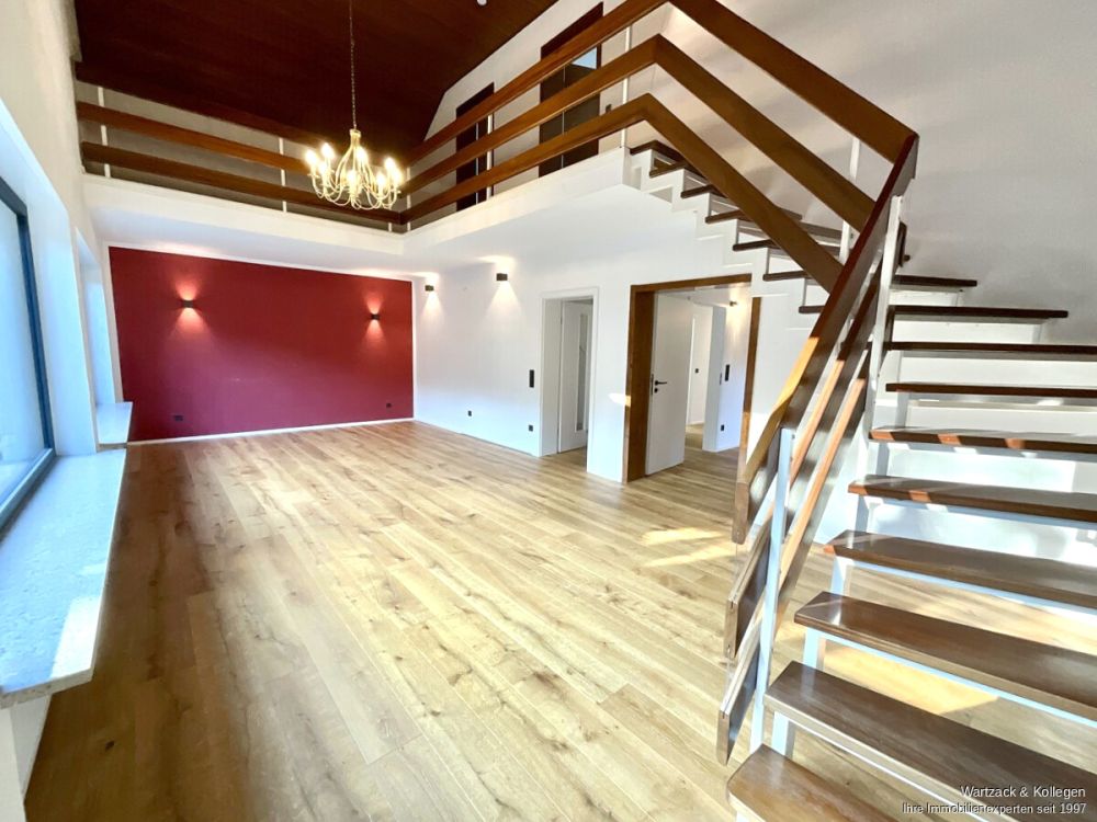 Wohnzimmer mit Galerie