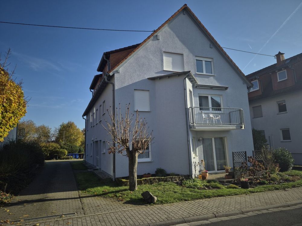 Ihr neuer Wohlfühlplatz unter dem Dach – mit Balkon und Raum für Ideen