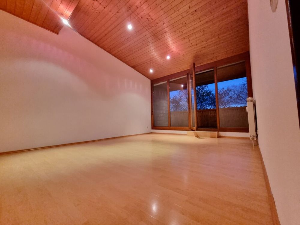 2-Zimmer-ETW mit Dachterrasse in Liederbach!