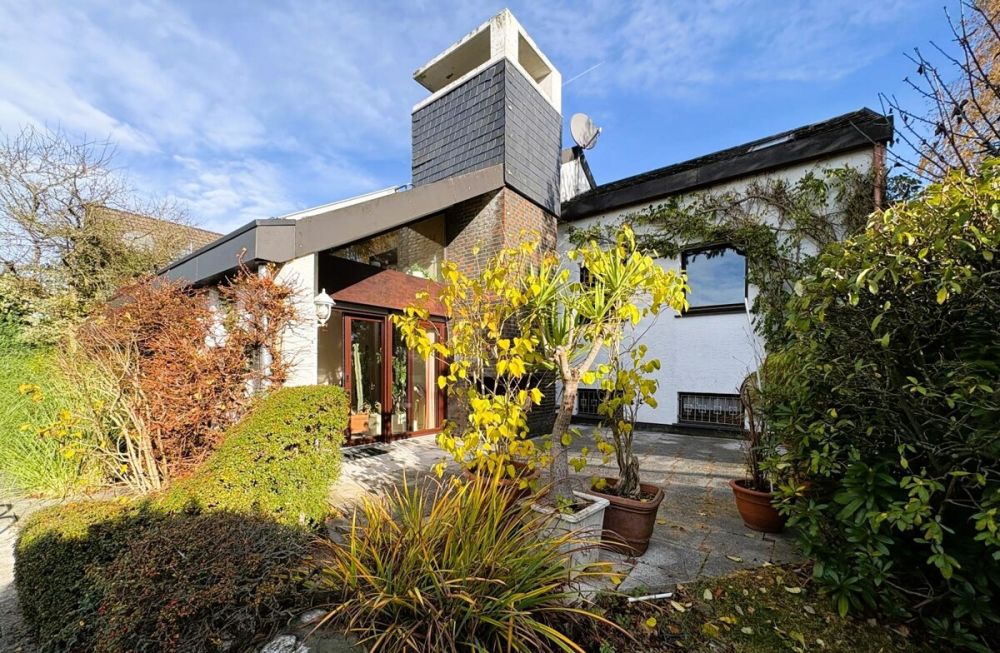 Individuelles Split-Level-Haus mit ansprechender Architektur in Lindlar-Schmitzhöhe