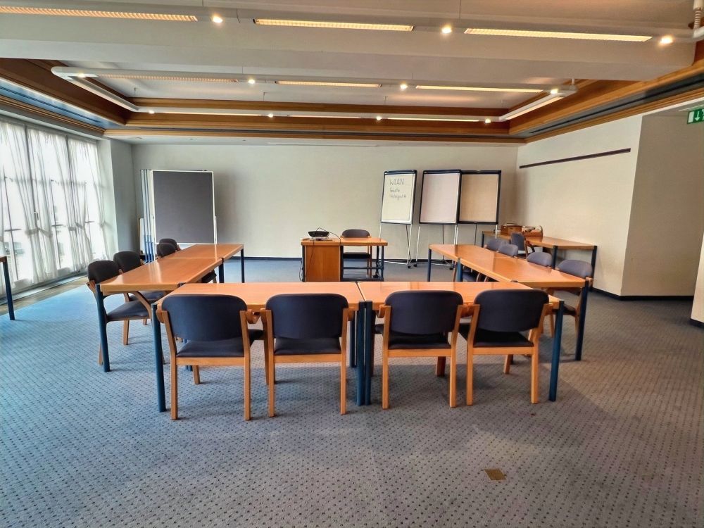 Büro/Ausstellungsraum in Ismaning zu vermieten