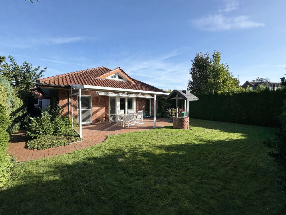Ruhig gelegen - in zweiter Reihe!
ebenerdiger Bungalow
in zentraler Lage von
Neuenkirchen