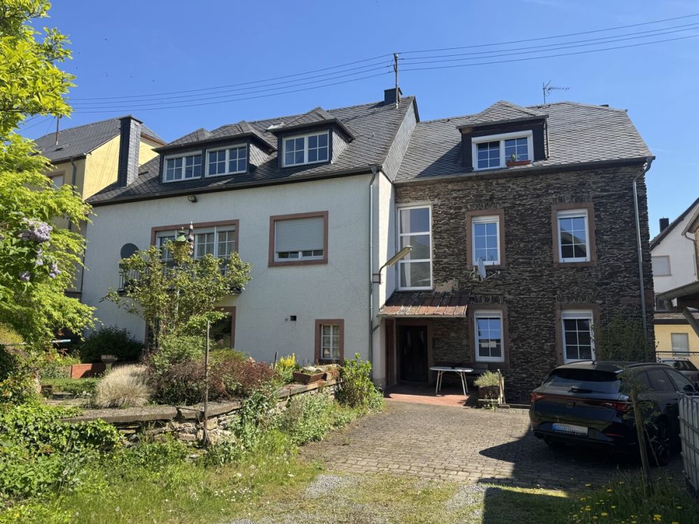 Bis zu 6 Wohnungen hinter stilvoller Fassade