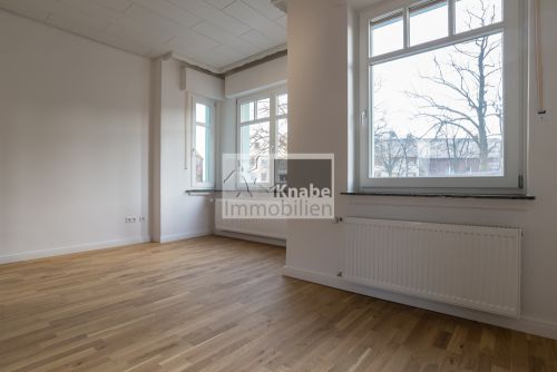 Altbau-Charme trifft modernes Wohnen!
Maisonettewohnung im Herzen von Wellingholzhausen! 