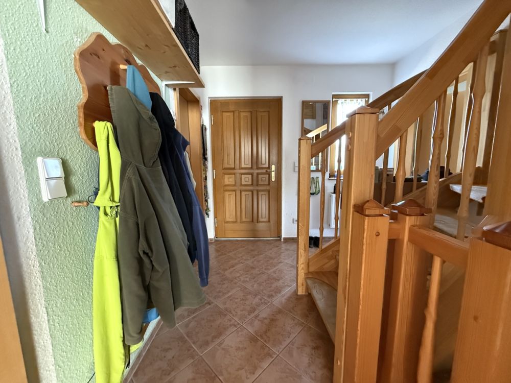 Neuwertiges Wohnhaus mit schönem Grundstück im Neubaugebiet!