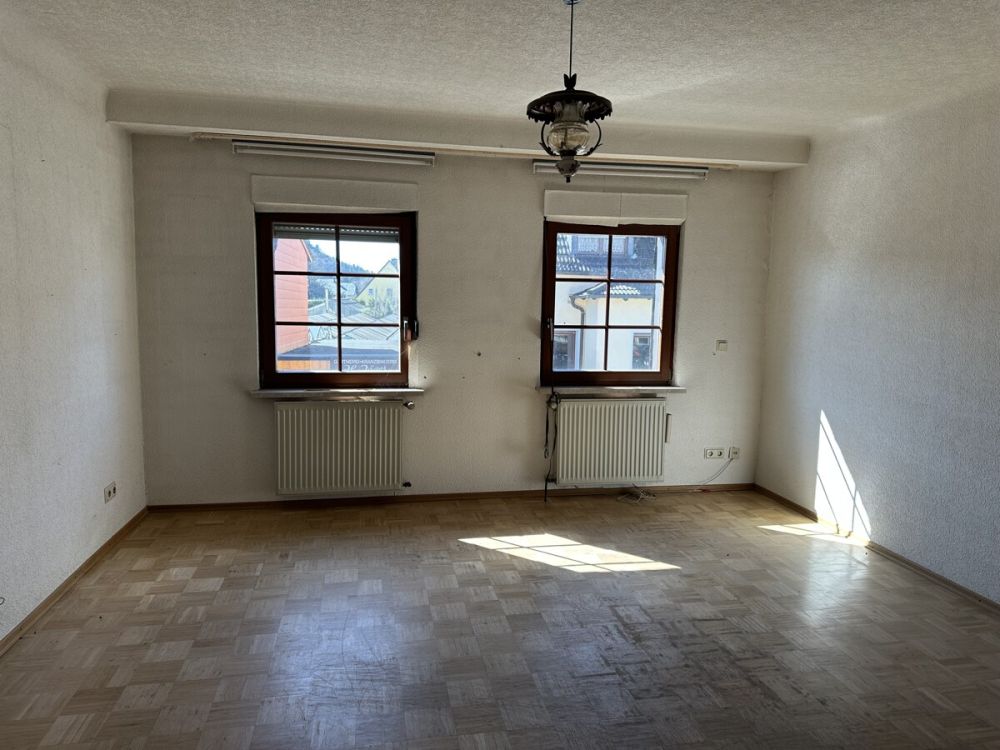 Charmantes Hotel mit großem Umbaupotenzial in zentraler Lage (10)