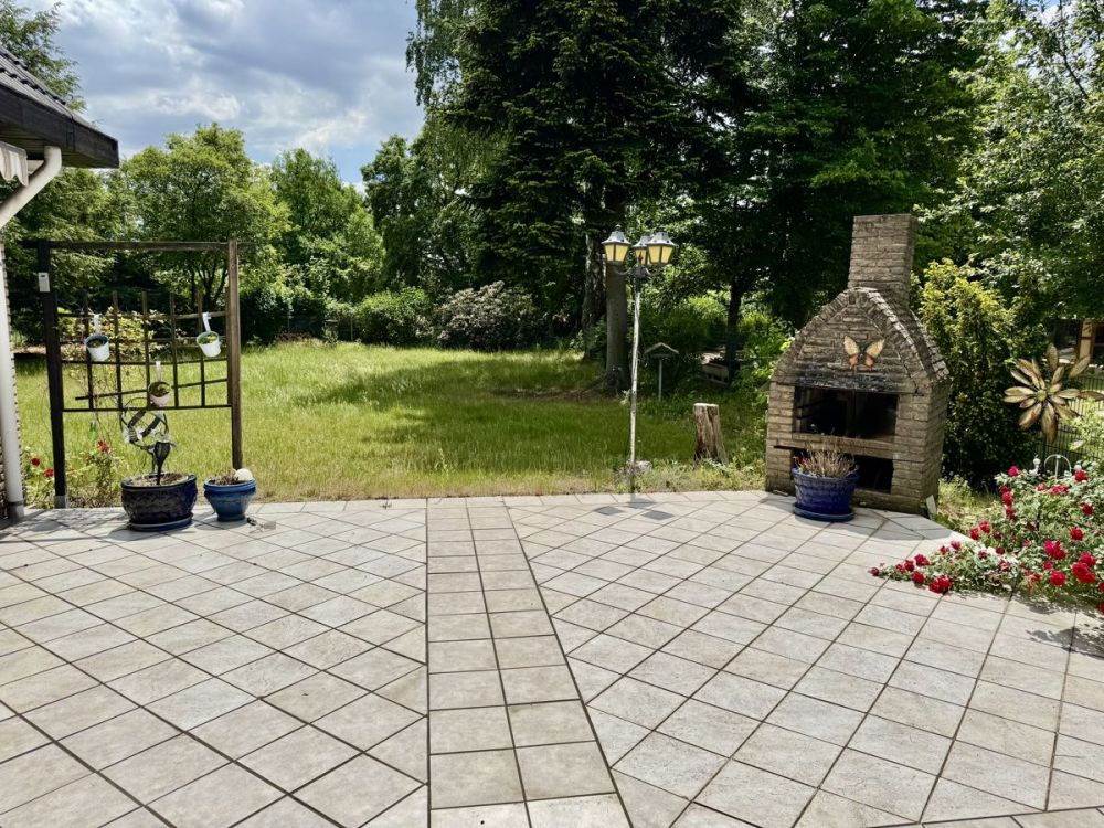 Charmantes Einfamilienhaus mit großem Garten
in ruhiger Lage von Babenhausen
- mit neuer Luftwärmepumpe -