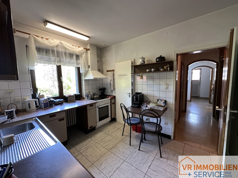 Ihr Eigenheim im Grünen- Wohnhaus mit Doppelgarage und Garten in 97616 Bad Neustadt/S.