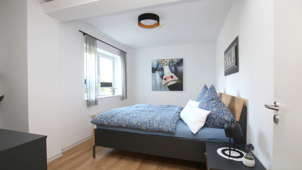 Stilvolle Erdgeschosswohnung mit Einbauküche und Terrasse in Wiefelstede / Zentrum