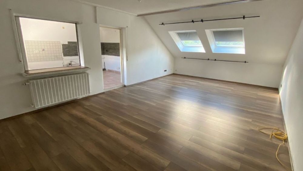 Einfamilienhaus mit Einliegerwohnung in ruhiger Ortslage