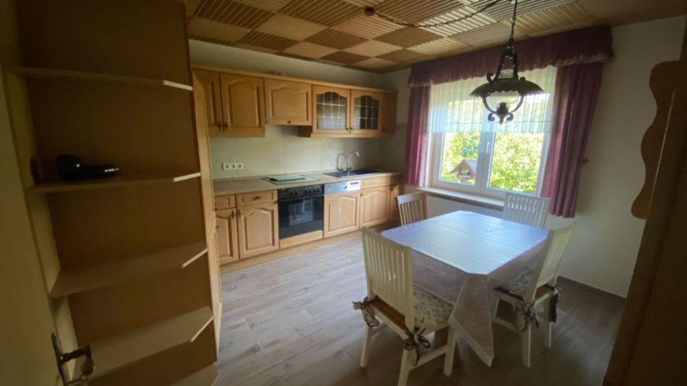 Einfamilienhaus mit Einliegerwohnung in ruhiger Ortslage