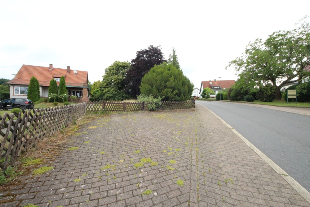 Baugrundstück ohne Bebauungspflicht... (10)