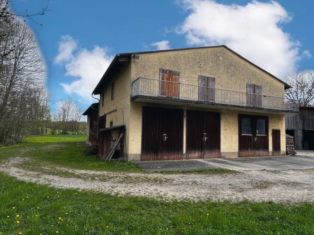 Großzügiges Wohnen in ländlichem Umfeld mit genügend Platz für die ganze Familie und deren Hobbys! (10)