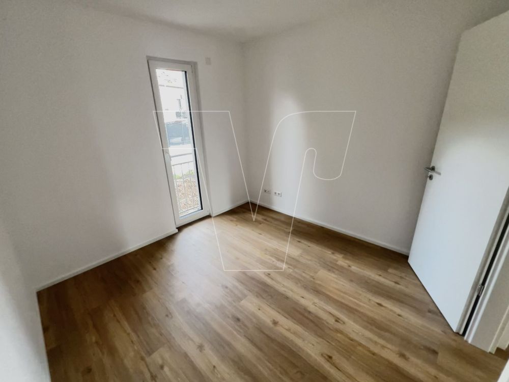 Schöne Familienwohnung mit überdachtem Balkon