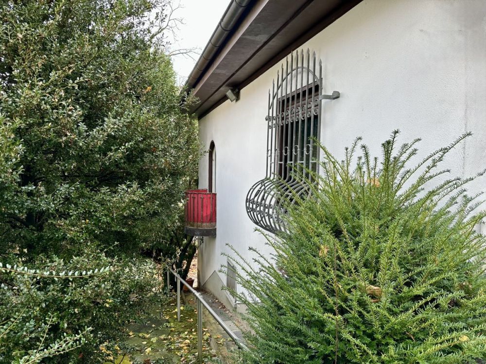 Neubau - 5 Familienhaus mit Baugenehmigung