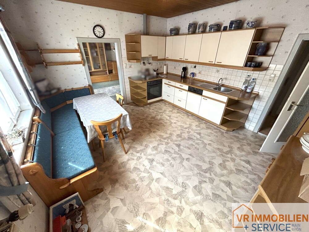 Wohnen & Leben auf dem Land: Großzügiges Wohnhaus mit Halle und Garten in 97633 Gollmuthhausen!