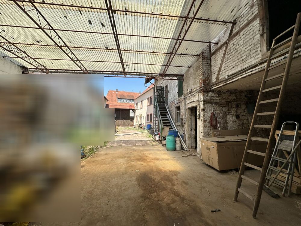 Charmantes renovierungsbedürftiges Einfamilienhaus mit großem Grundstück und vielseitiger Scheune