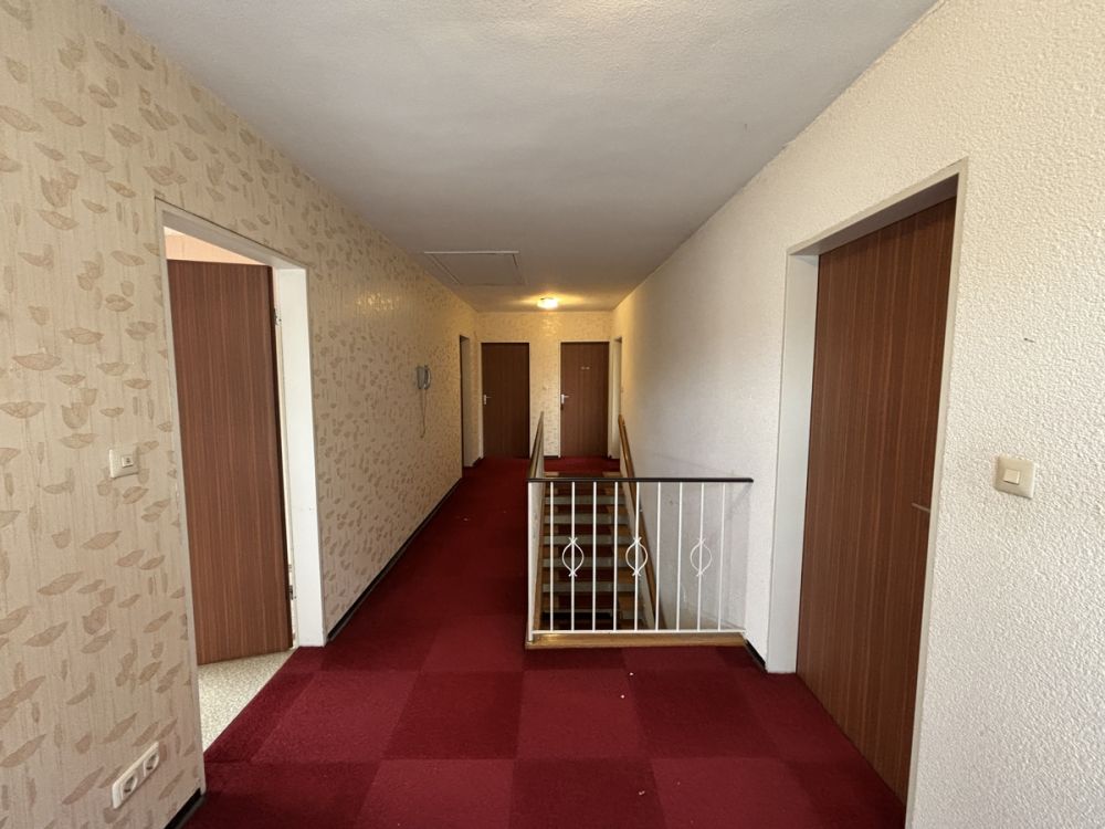 Geräumiges Familienhaus mit großem Garten - mit etwas Liebe zum Traumzuhause