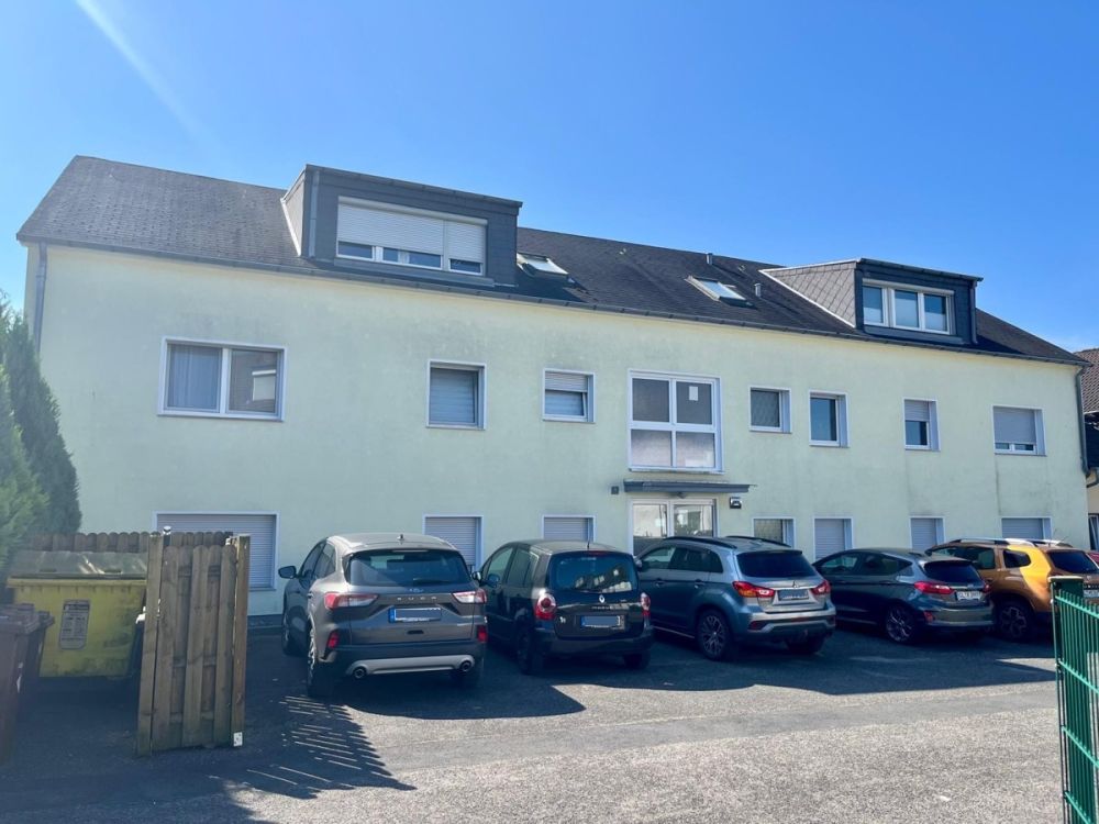 Sichere Kapitalanlage: gut vermietetes, gepflegtes Mehrfamilienhaus in Overath