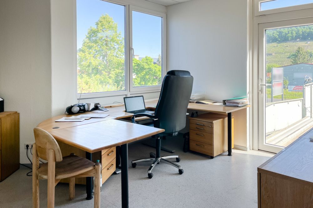 Modernes Kfz-Service-Center mit Hand-Waschpark in frequentierter Lage von Wörth am Main