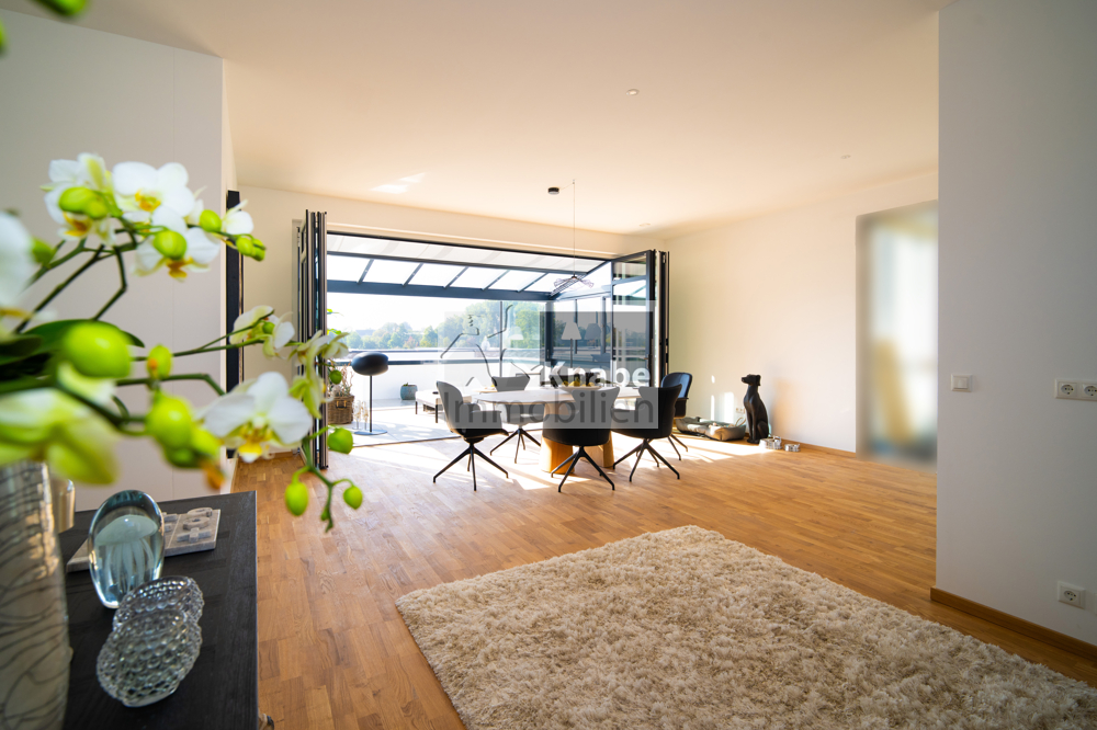 Leben im Loft-Style – Offene Räume, Sommergarten und spektakulärer Ausblick!