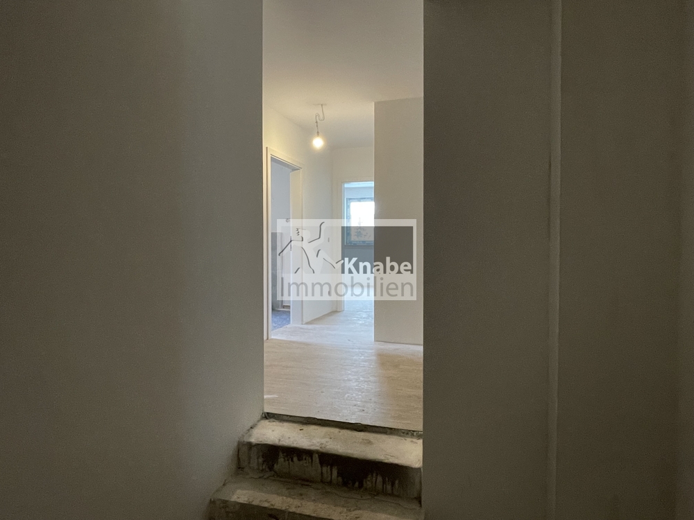 Eingangsbereich mit Treppenstufen