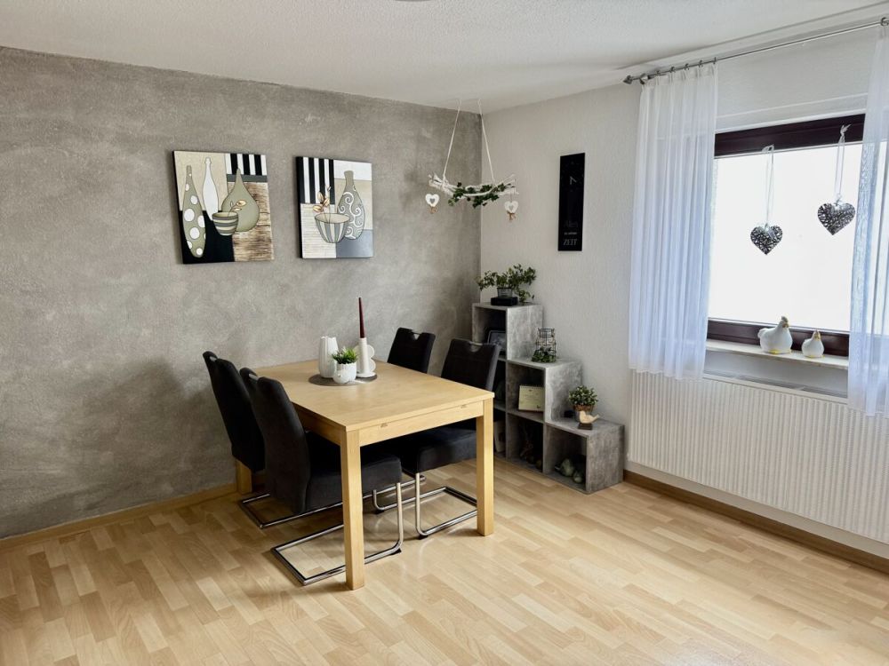 Ein- bis Zweifamilienhaus + Bauplatz