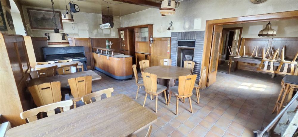 Altes erhalten - Altes neu gestalten!! Ihr neues Projekt mit Platz und rustikalem Charme... Ehem. Gasthaus...