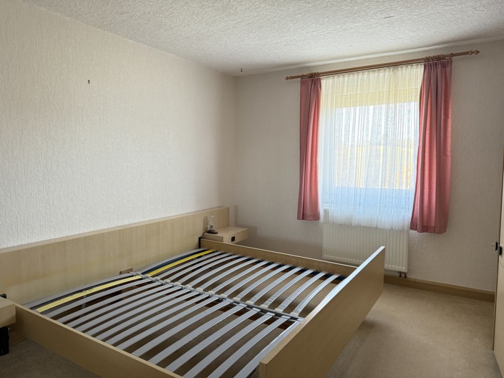 Großzügiges Mehrfamilienhaus in ruhiger Lage in Heinersreuth zu verkaufen!